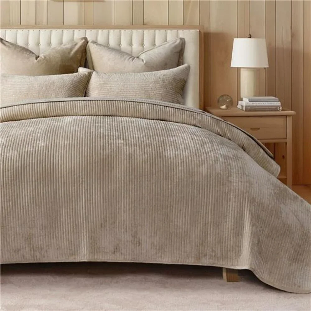 Velvet Quilt Set Queen Size, Luxurious Soft Quilted Bedding Sets,